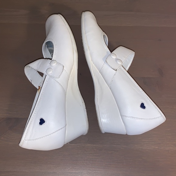 Nurse Mates “Faith” Vintage White Leather Nursing Wedges - Women’s Size 7.5 - Picture 9 of 10